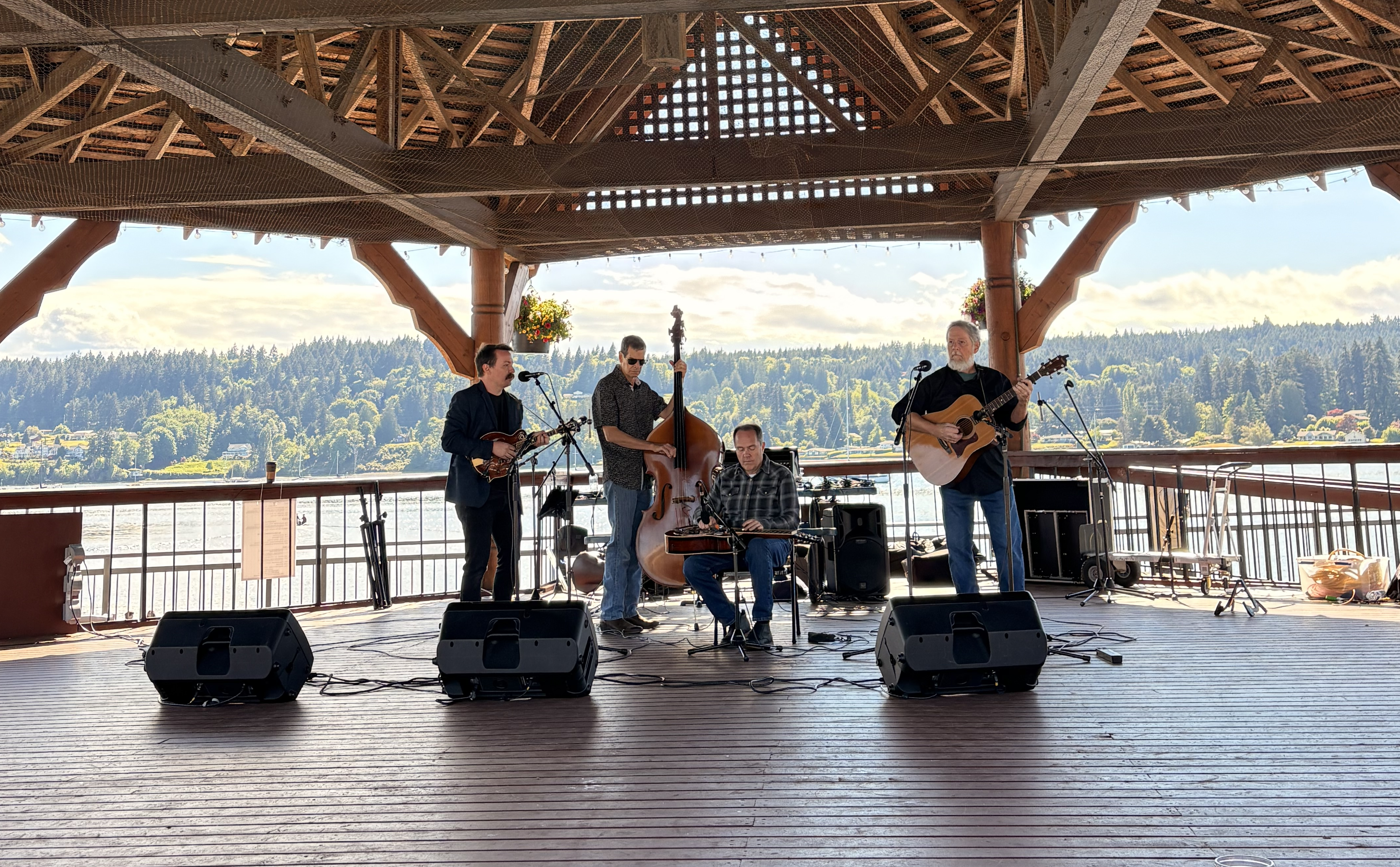 Image of the Morgan Smith Band at Muriel Williams Waterfront Park. 